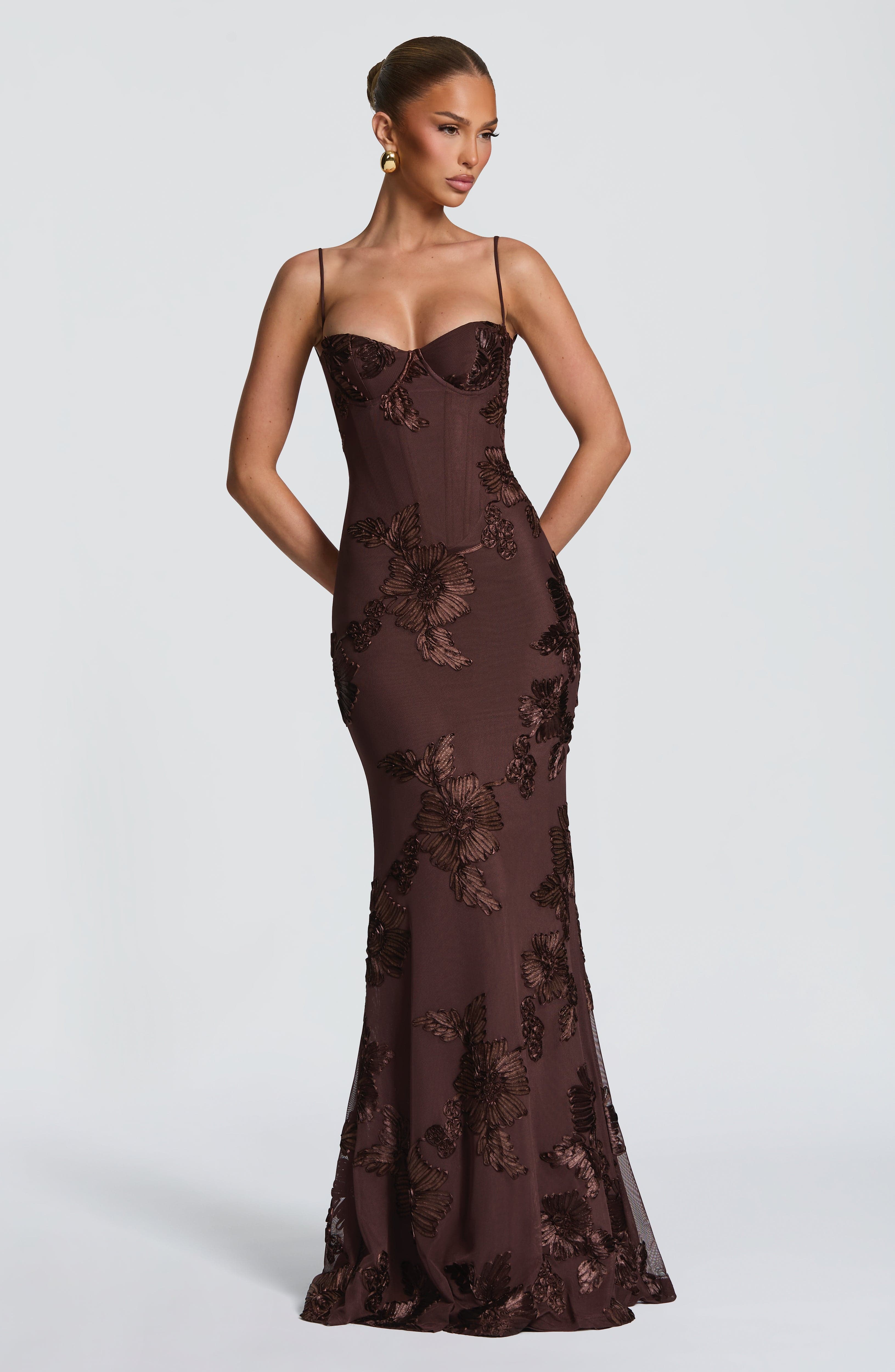 Abito maxi Mirelle marrone Bella di Roma – vista frontale