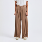 Pantaloni palazzo a vita alta color cammello con gamba larga