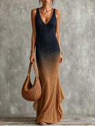 Abito lungo marrone in maglia a costine con scollo a V